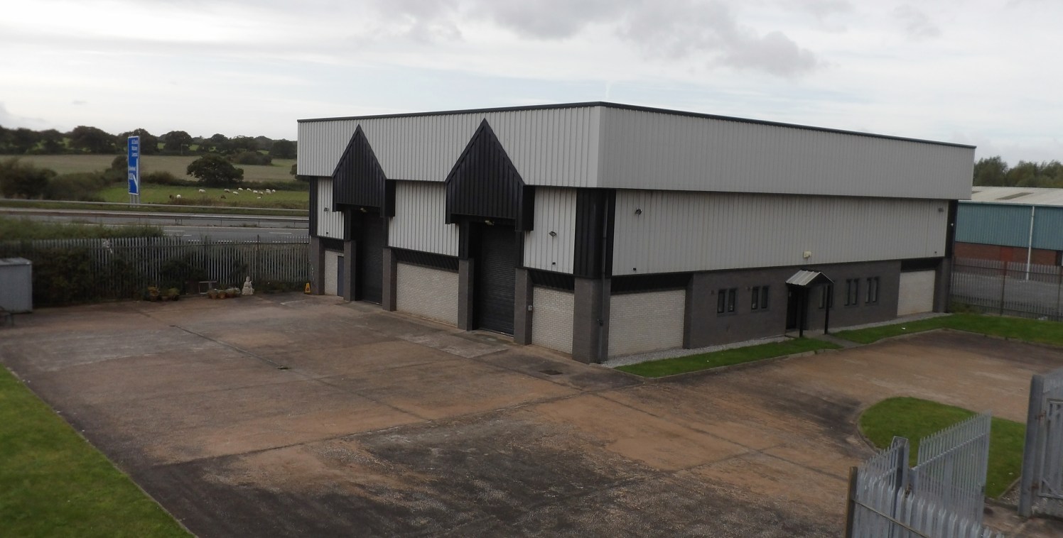 A detached warehouse unit with offices.

5,405 sq ft

Price on application
