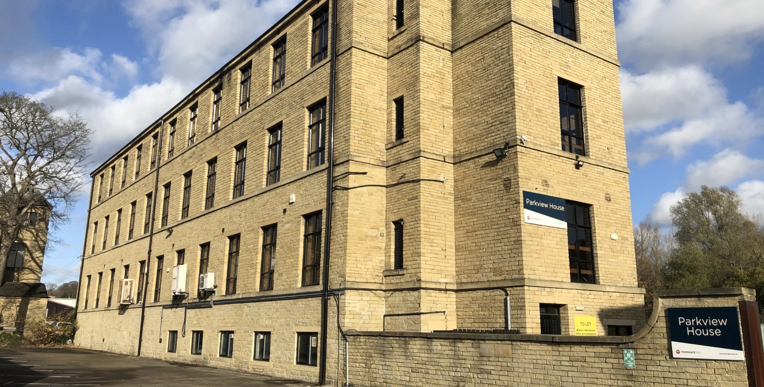 **Current Availability**

Suite 2 - 1,195 Sq Ft 

Suite 4 - 445 Sq Ft

Suite 6 - 320 Sq Ft

Suite 7 - 700 Sq Ft

Parkview House is located on Woodvale Office Park in a parkland setting just minutes away from Brighouse Town Centre and Junction 25 of t...