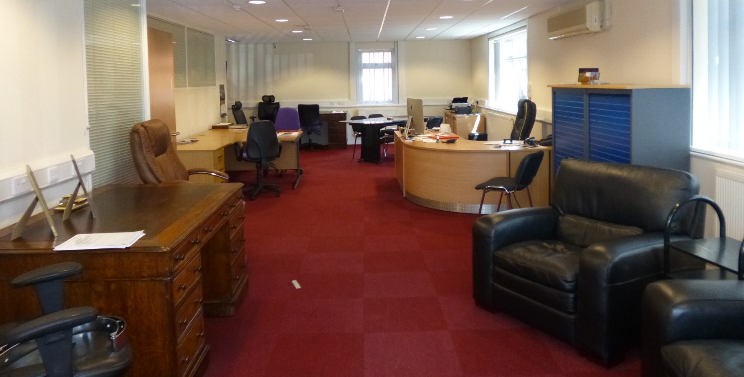 1,040 sq ft first floor office accommodation. Modern open plan accommodation separate meeting/boardroom facilities. Onsite car parking situated on the very popular Harris Business Park with excellent links to the national Motorway network.