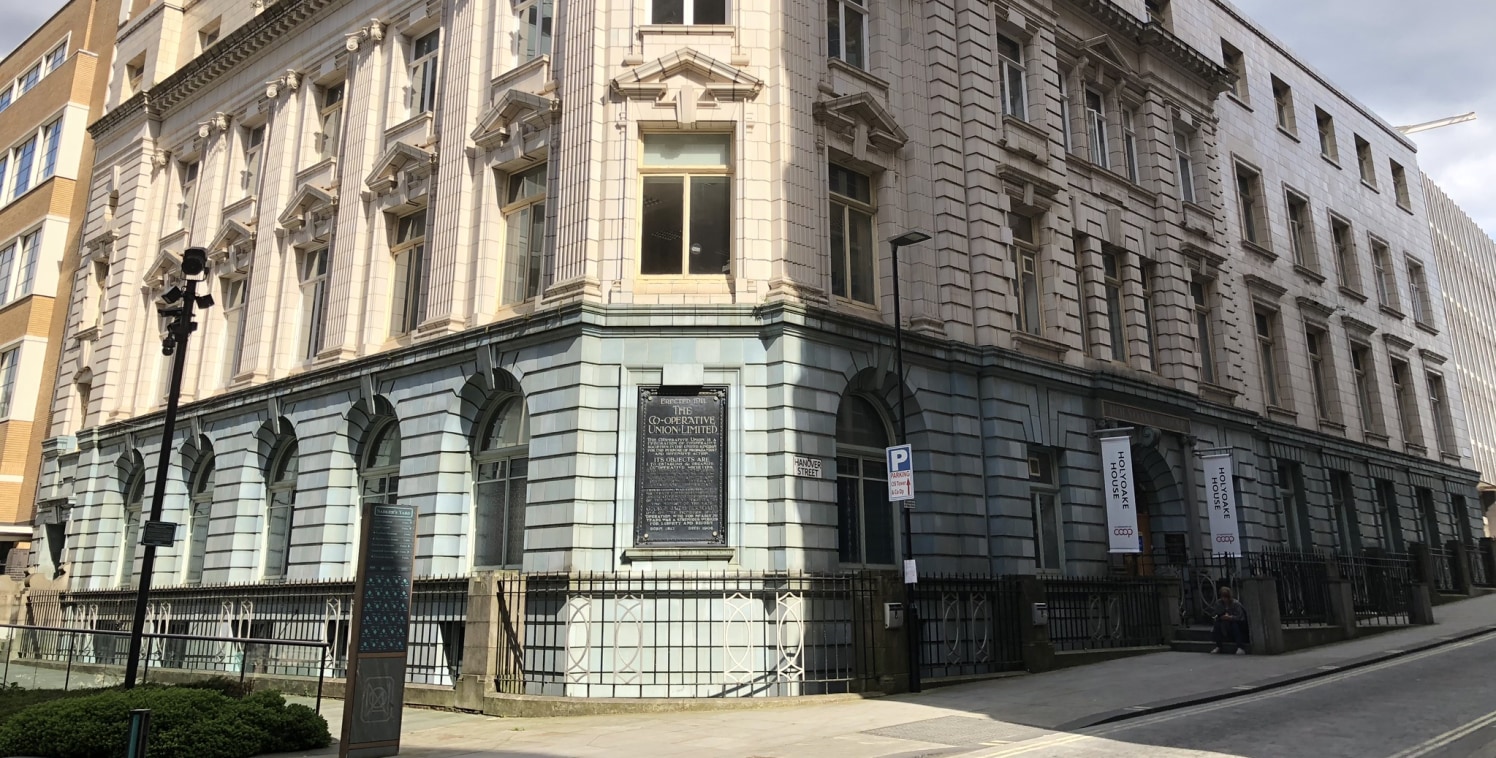 Holyoake House is a striking Grade II listed building which provides high quality office accommodation. 

The space benefits from suspended ceilings incorporating CAT II lighting, perimeter trunking, gas central heating, carpeted flooring, shared WC...