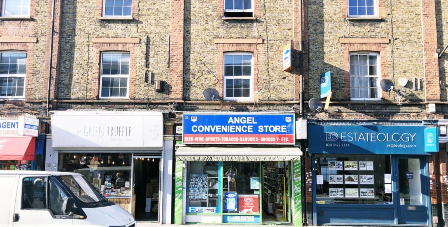 Great opportunity to acquire this A1 commercial running off licence business including basement available with a new 10 year lease. Located in a popular and trendy location close to a host of transport links and amenities of Bethnal Green....