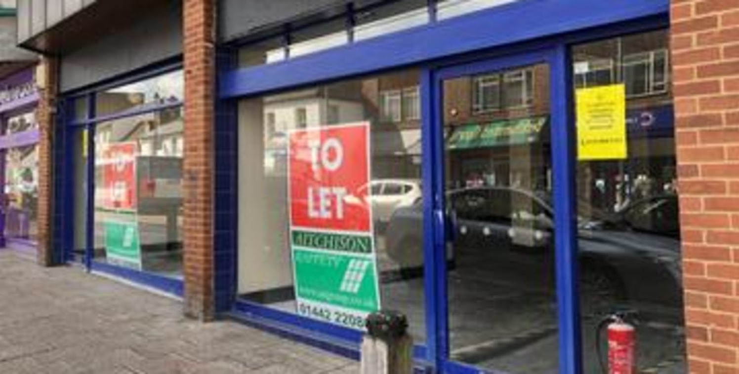 *UNDER OFFER* 227 High Street, Berkhamsted HP4 1AD