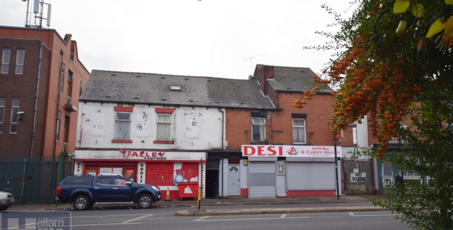 FREEHOLD! 2 COMMERCIAL PROPERTIES WITH 12 BED ACCOMMODATION ON 1ST FLOOR ALL RENTED, IDEAL INVESTMENT OPPORTUNITY!! LOCATED ON ATTERCLIFFE AREA OF SHEFFIELD