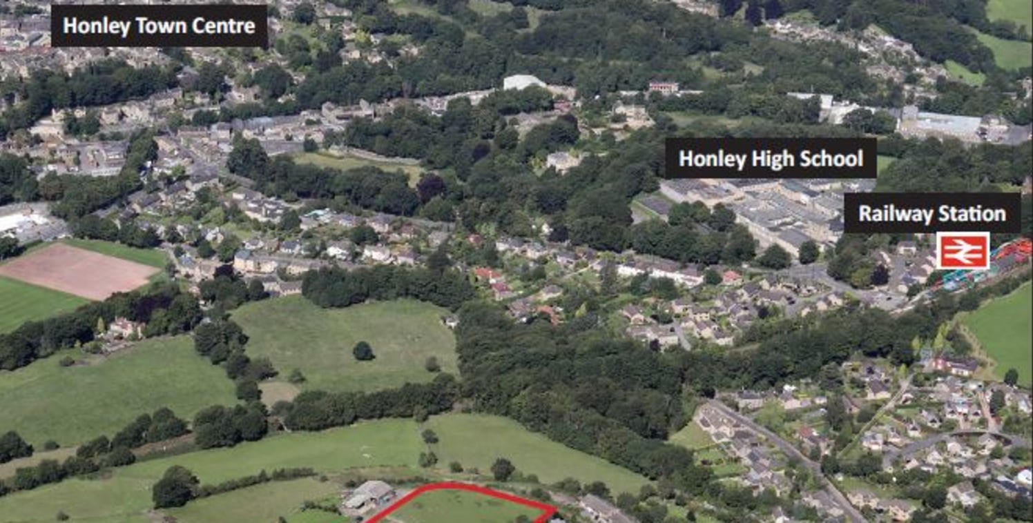 Our clients own the freehold of the land outlined edged red on the aerial plans, occupying a superb elevated position in one of the most sought after villages in the Holme Valley.

The land is allocated in the Kirklees Council Local Plan for resident...