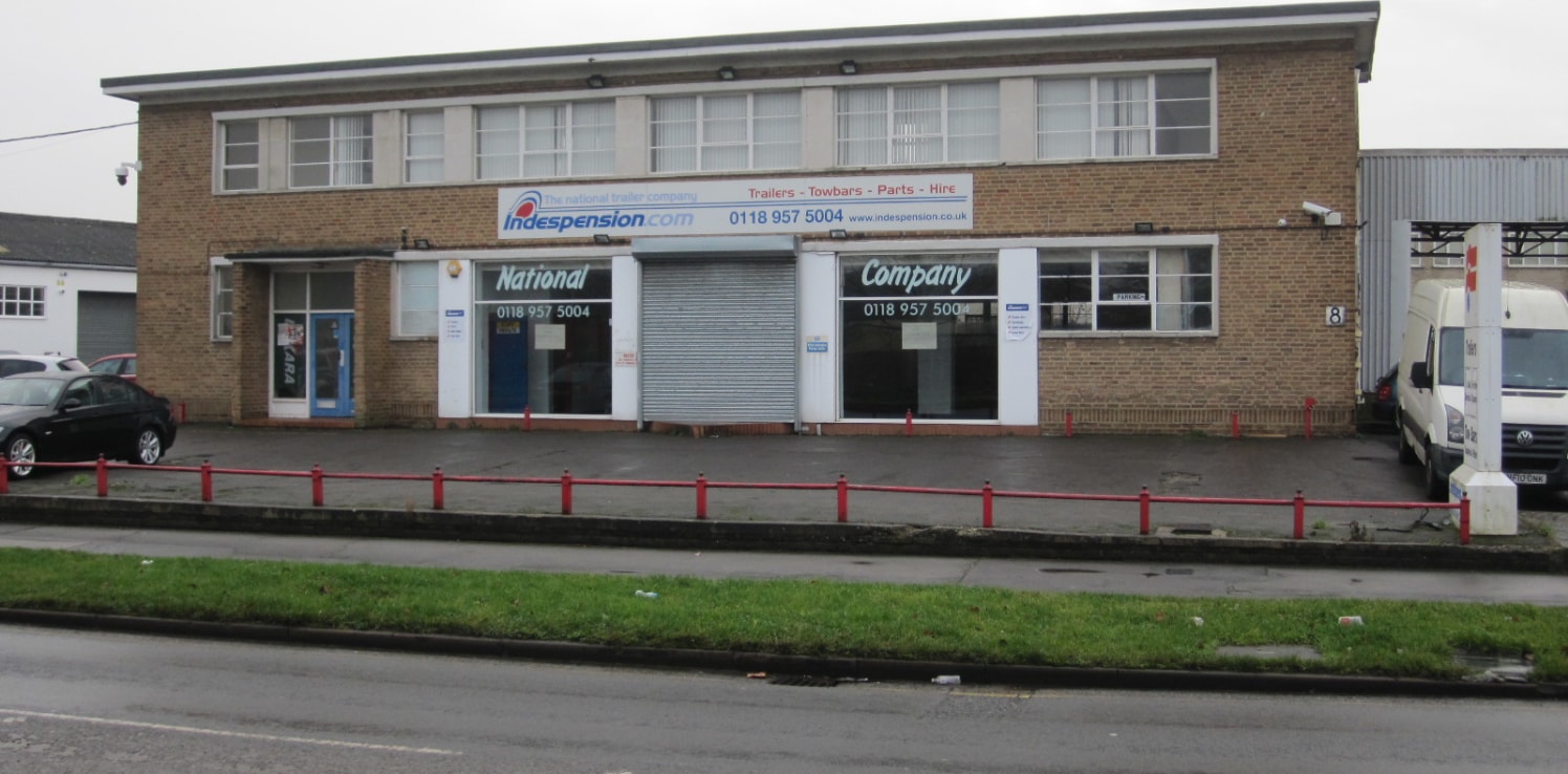 Prominent Industrial / Warehouse Unit with 3 loading Doors.