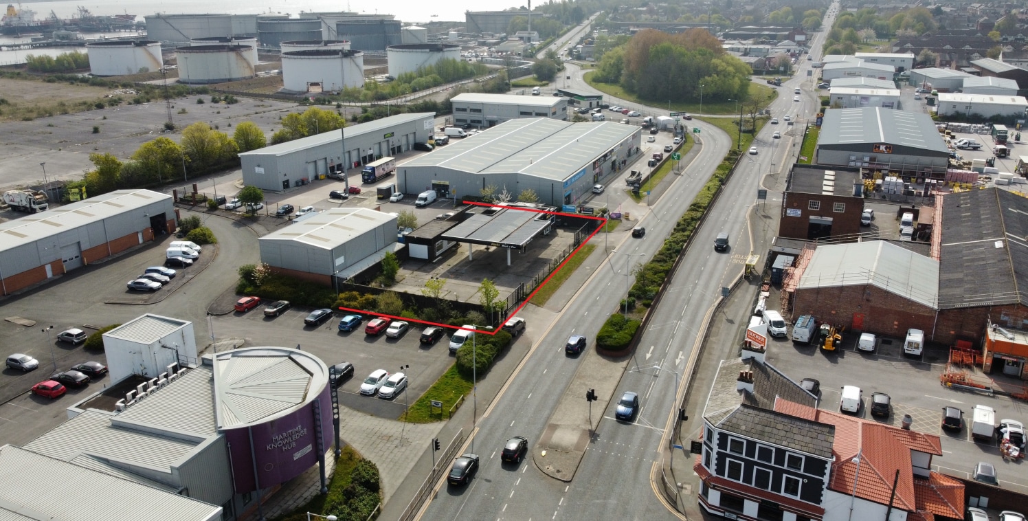 The property has most recently been used by Hertz for a car leasing centre and the site extends to some 0.28 acres (0.11 hectares) with an extensive frontage onto the A41 and visible from both directions.