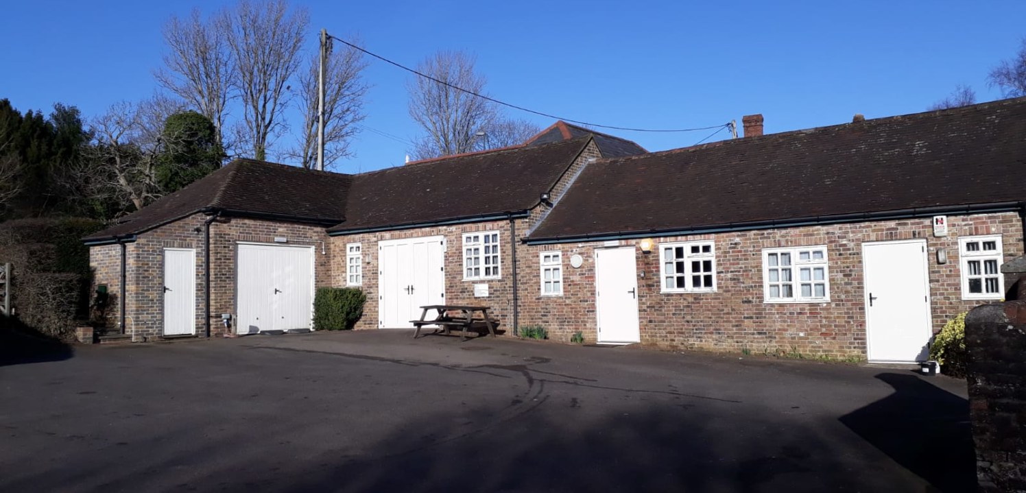 The premises comprise a self-contained converted barn building providing office accommodation over ground\n\nfloor. The property has the following amenities:\n\n* Oil fired central heating system\n\n* Carpeted flooring\n\n* Meeting/board Room\n\n* DD...