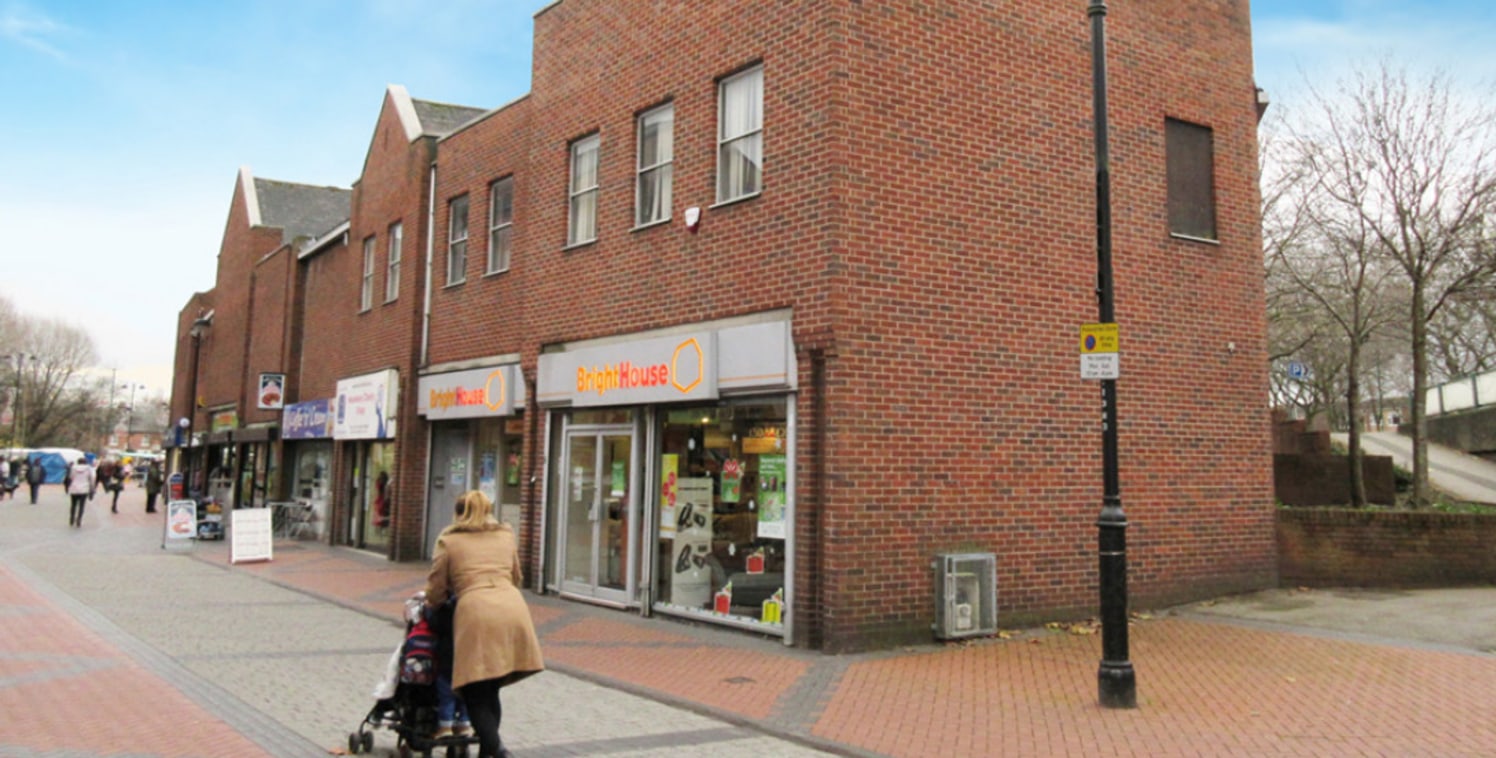 <p>Parade of retail shops in Bulwell town centre.</p><ul>

<li class="p2">Prominent location</li>

<li class="p2">Consent for A1, also suitable for other retail uses</li>

<li class="p3">Neighbouring retailers include Boots, Greggs, Card Factory and...