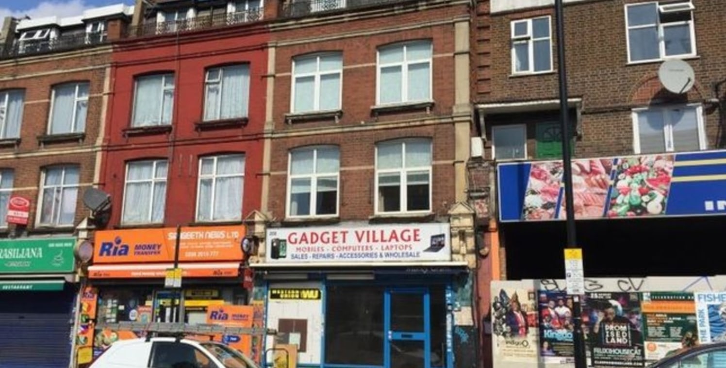 Warren Anthony Commercial are delighted to bring to the market this self-contained ground floor shop and upper part located on the east side of the busy West Hendon Broadway (A5) which leads to the North Circular Road to the south and a short drive f...