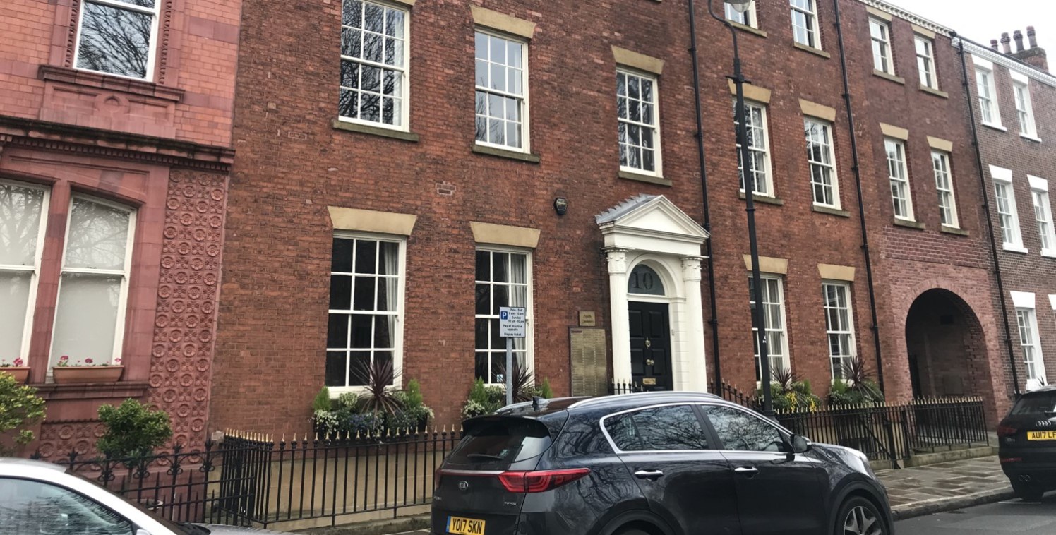 10 Park Square East comprises a traditional Grade ll listed Georgian mid-terraced building dating back to the 1700s.

The ground floor is laid out to provide an impressive entrance hall leading to a reception area, a meeting / boardroom and a number...