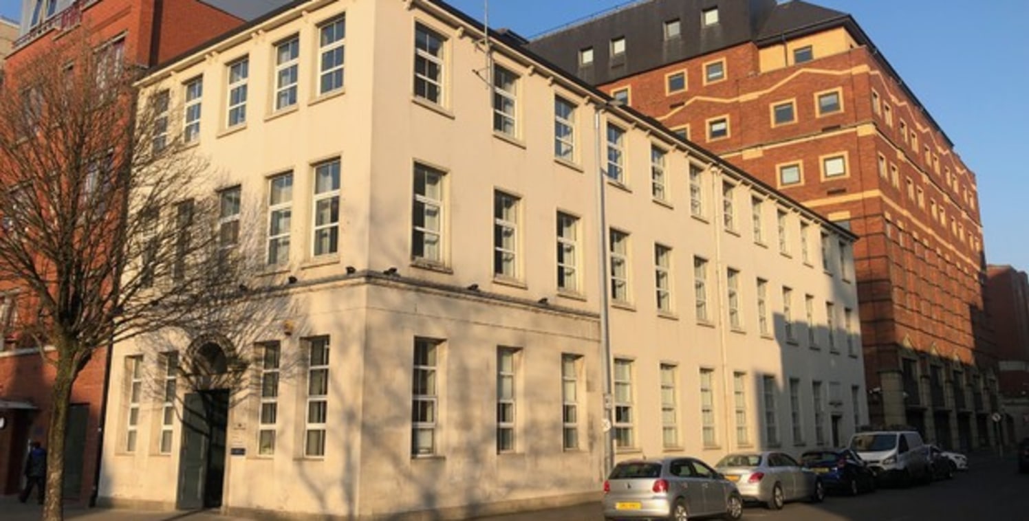 High Specification City Centre Office Suite of c. 2,435 Sq Ft\n\nLinenhall Exchange occupies a highly prominent location on the junction of Linenhall Street and Clarence Street, within Belfast's Central Business District and Linen Quarter, a short di...