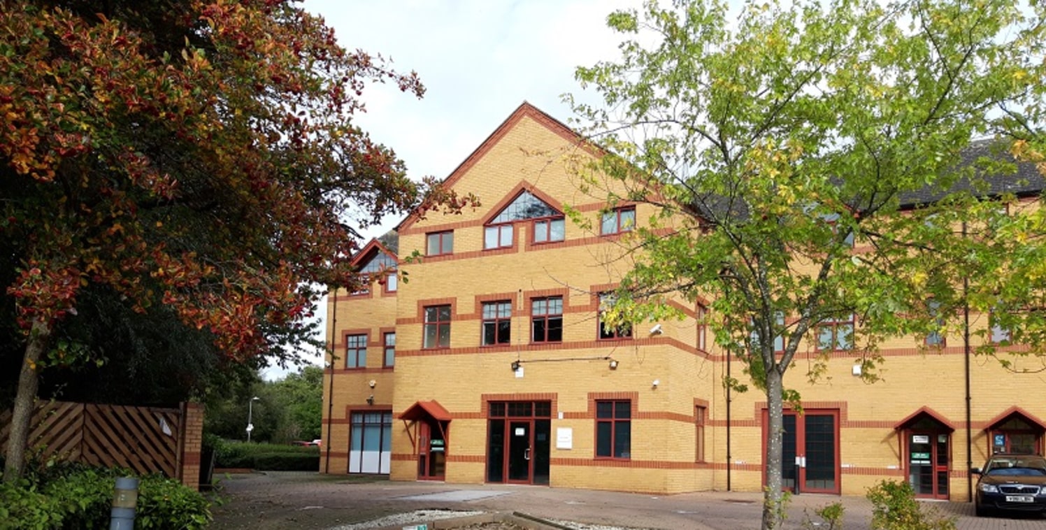 A modern three storey 7,007 sq ft office situated close to the main A38 in one of the main commercial areas of Bromsgrove. The building is available as one one single office, however, could be split back into three offices, which each having their ow...