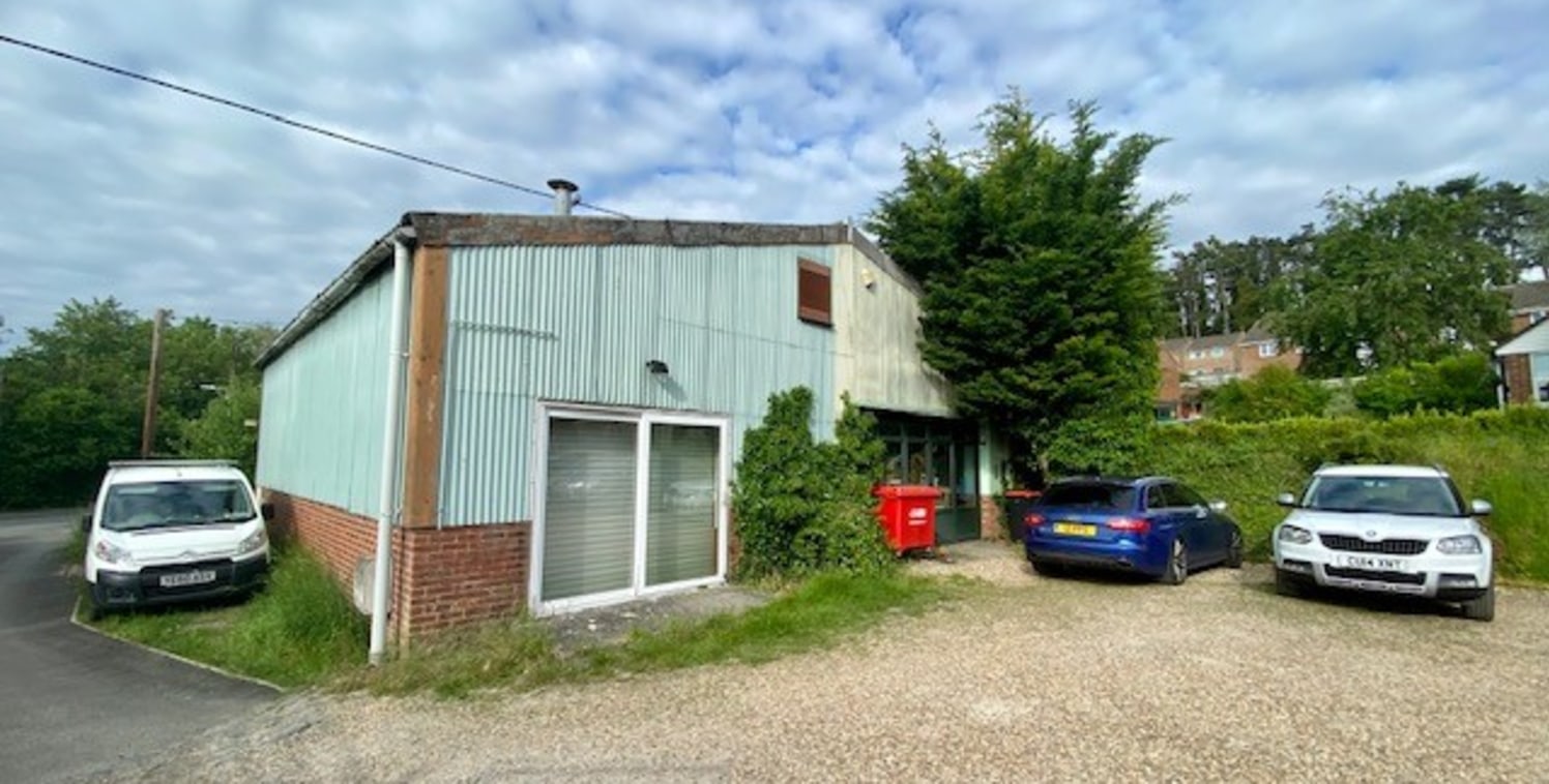 The property comprises a steel frame workshop with profile metal cladding to walls and roof. Internally the property comprises open plan workshop with WC to the ground floor and then first floor mezzanine which includes further work space and kitchen...