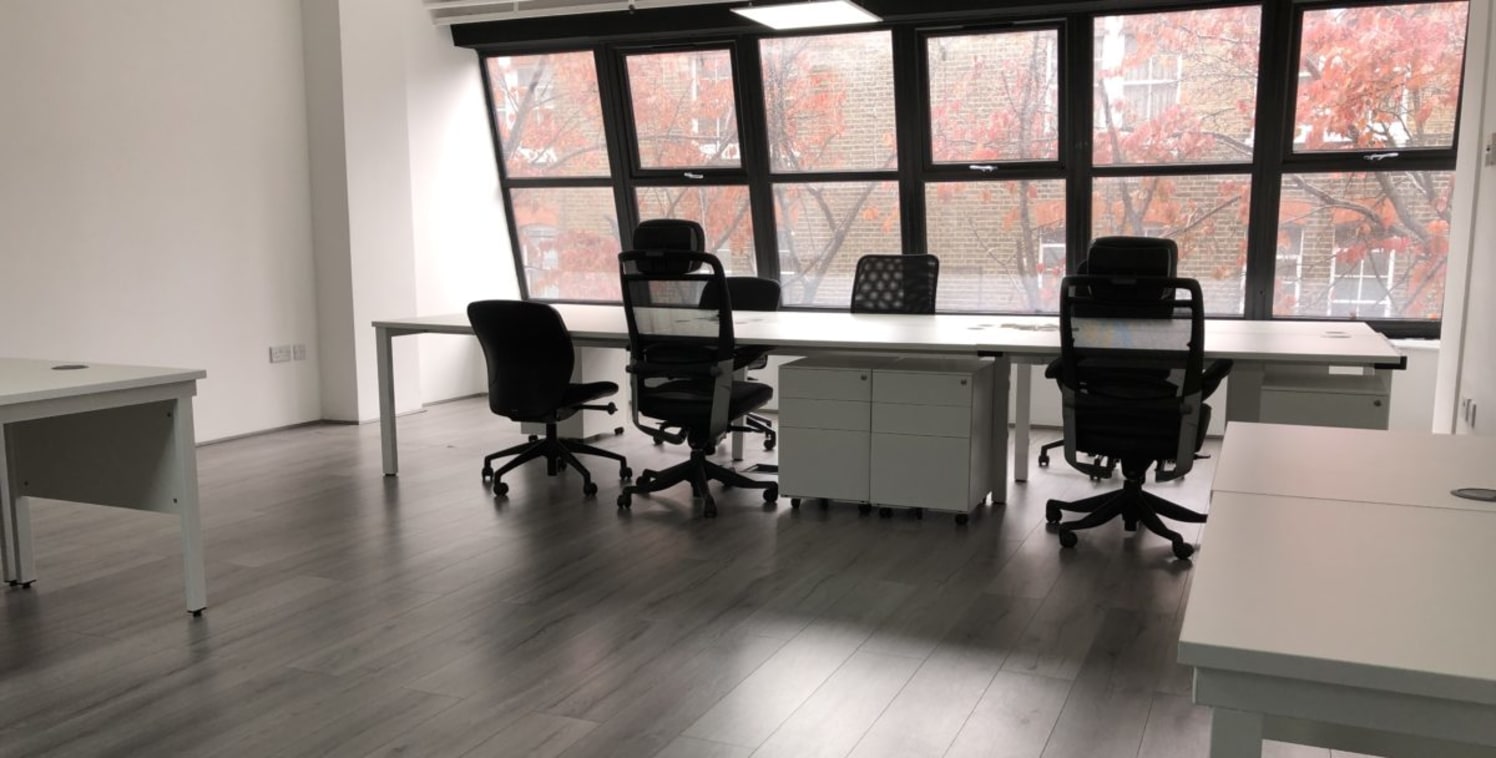 LOCATION, LOCATION, LOCATION !!! Great opportunity to secure a fully serviced office on the first floor of Duru House located within easy reach of central London. Fully furnished and all inclusive (except broadband) serviced office in one of London's...