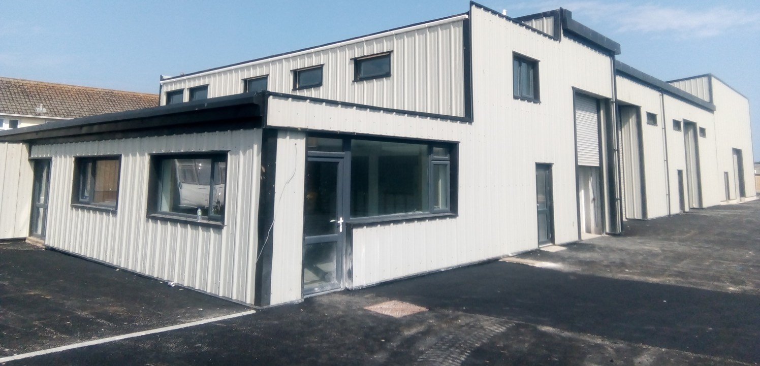 Industrial/Storage/Workshop/Office Units with Large Communal Yard Area, 3 Phase Power, Superfast Internet (FTTC), Self-Contained Site with On-Site Security & CCTV, Parking Spaces.