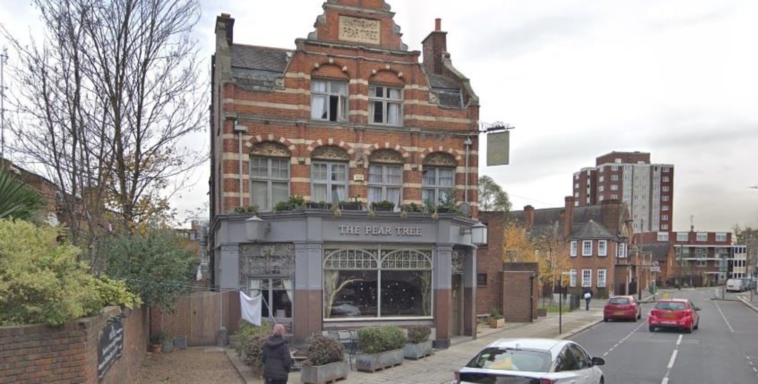 FREEHOLD FOR SALE! This freehold building is now available to purchase. Located moments from Hammersmith Broadway, this property compromises of a pub on the ground floor and 6-rooms over 1st and 2nd floors. The property has great potential to develop...