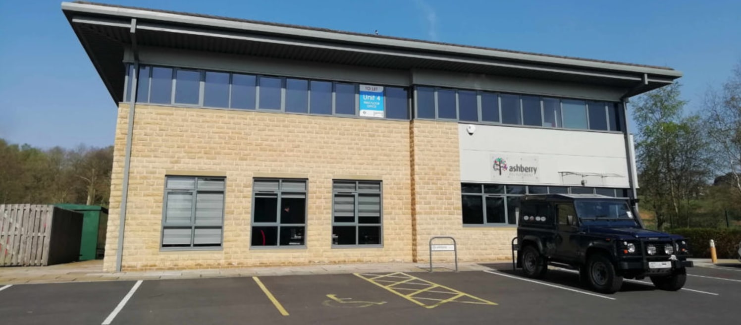 LOCATION\n\nAccessed from Barrowford Road (A6068), Riverside Business Park offers excellent transport links to the M65 which in turn provides direct access to the M6 and M61 South of Preston. Barrowford Village Centre is within half a mile with Nelso...