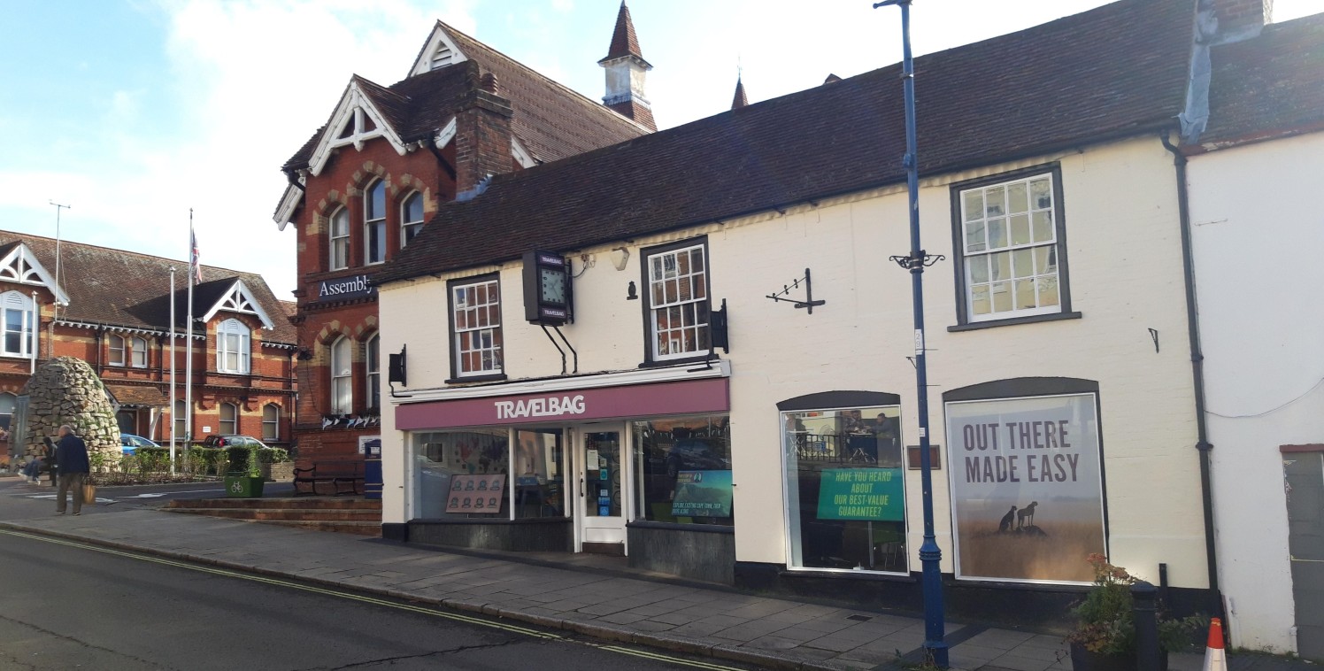 For sale freehold with vacant possession. Shop (with potential for Residential Conversion Subject to Planning. Approx 2068 sq ft.