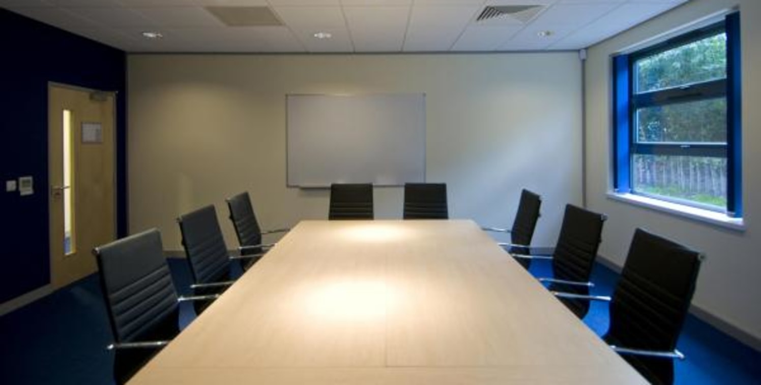 Ground floor open plan office 1,564 sq ft

Fully furnished

Competitive rent @ £11.50 psf

Flexible terms

Very close to J7 M53

Extensive parking

Secure fenced site

Flexible terms

Incentives available