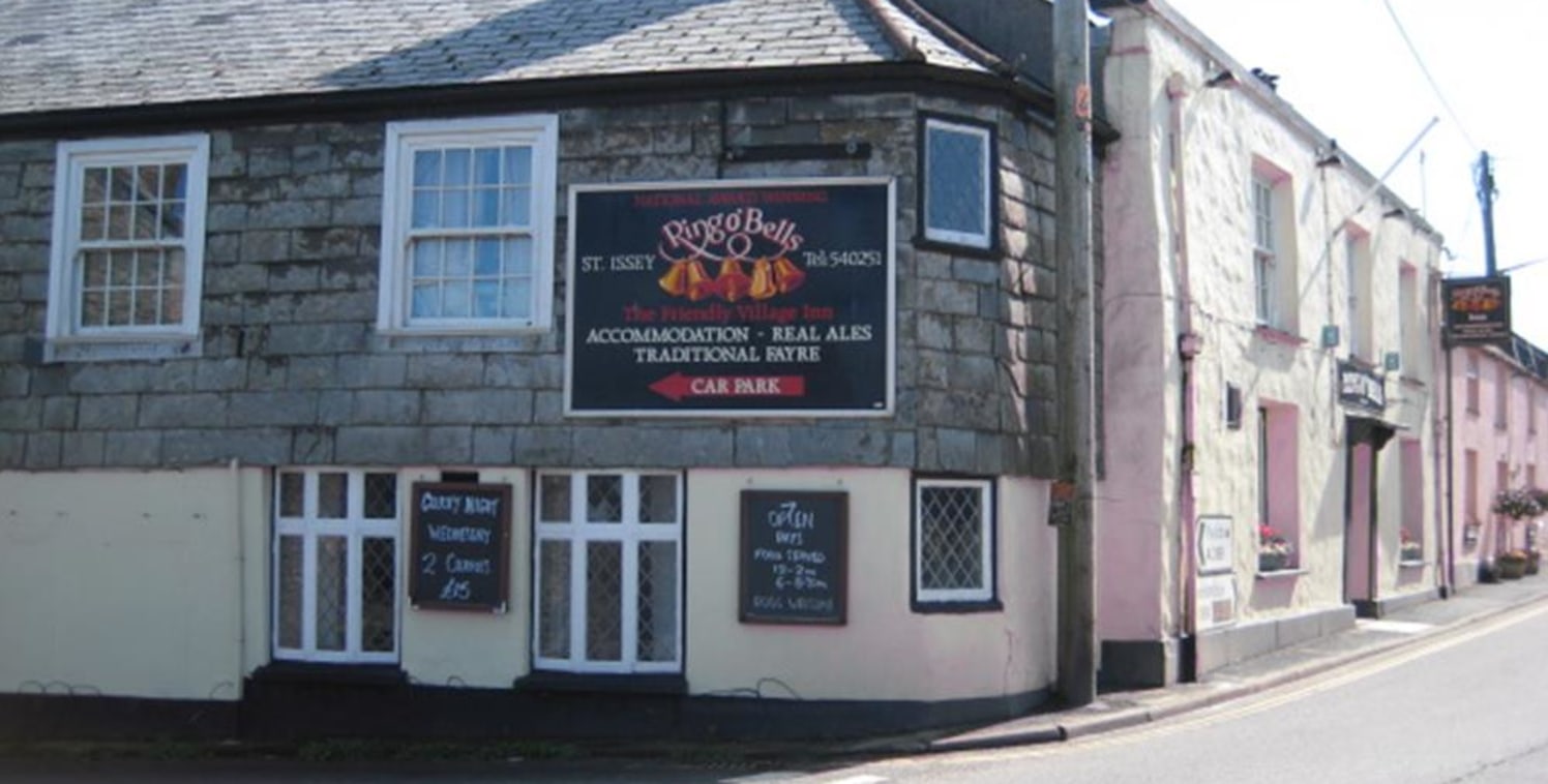 Leasehold 17th Century Inn/Restaurant & Letting Rooms For Sale\nLocated In The Stunning Award Winning Village Of St Issey near Padstow\nRef 2194\n\nLocation\nThis successful Pub & Restaurant is located in the stunning village of St Issey which is jus...