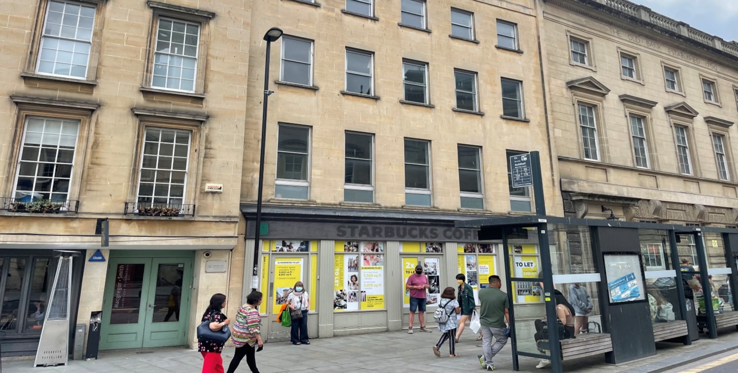 The property is Grade II listed and comprises the entire building arranged over basement, ground, first and second floors. 13/14 High Street is a well proportioned period building with great first floor trading potential with views of the Cathedral w...