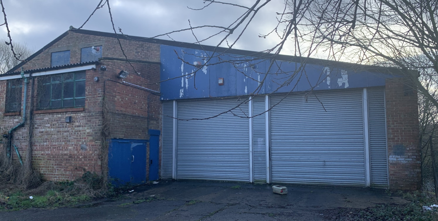 BEST AND FINAL OFFERS INVITED BY 12 NOON ON FRIDAY 13 MARCH 2020.

The property comprises a detached workshop building set on a sloping site and offering accommodation on ground and lower ground floor levels. 

At ground floor there is a workshop wit...