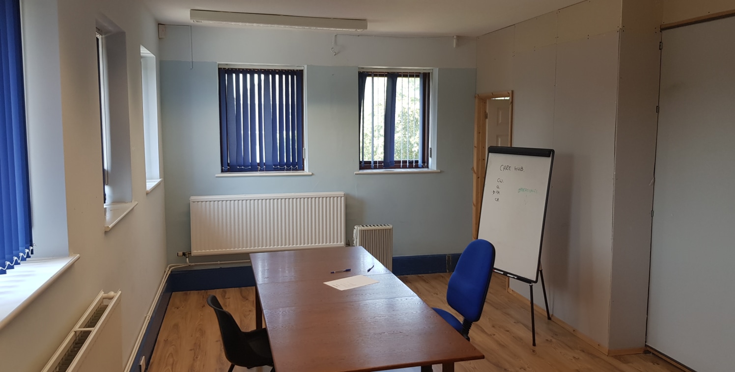 Unit 6 comprises a first floor office suite with shared WC facilities. The office includes gas central heating, laminate flooring, painted walls, Category 2 lighting and a separate directors office.

Nearby occupiers include Coop, Lloyds Pharmacy, Fr...