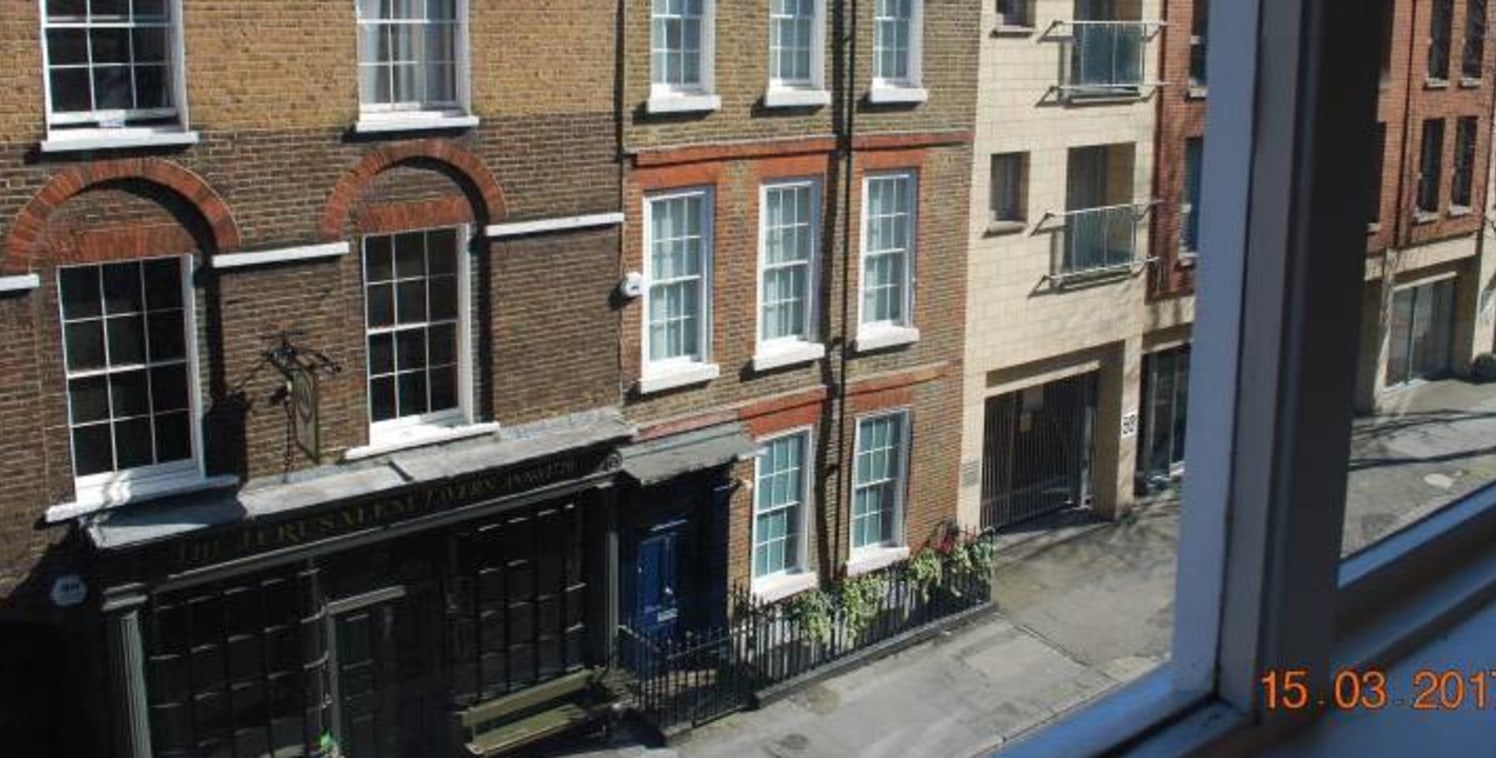 The property comprises a Lower Ground floor office suite within a character office building, accessible by both a passenger lift and a common staircase, The unit benefits from Cat 2 lighting, good natural light, high ceilings, recently decorated an e...