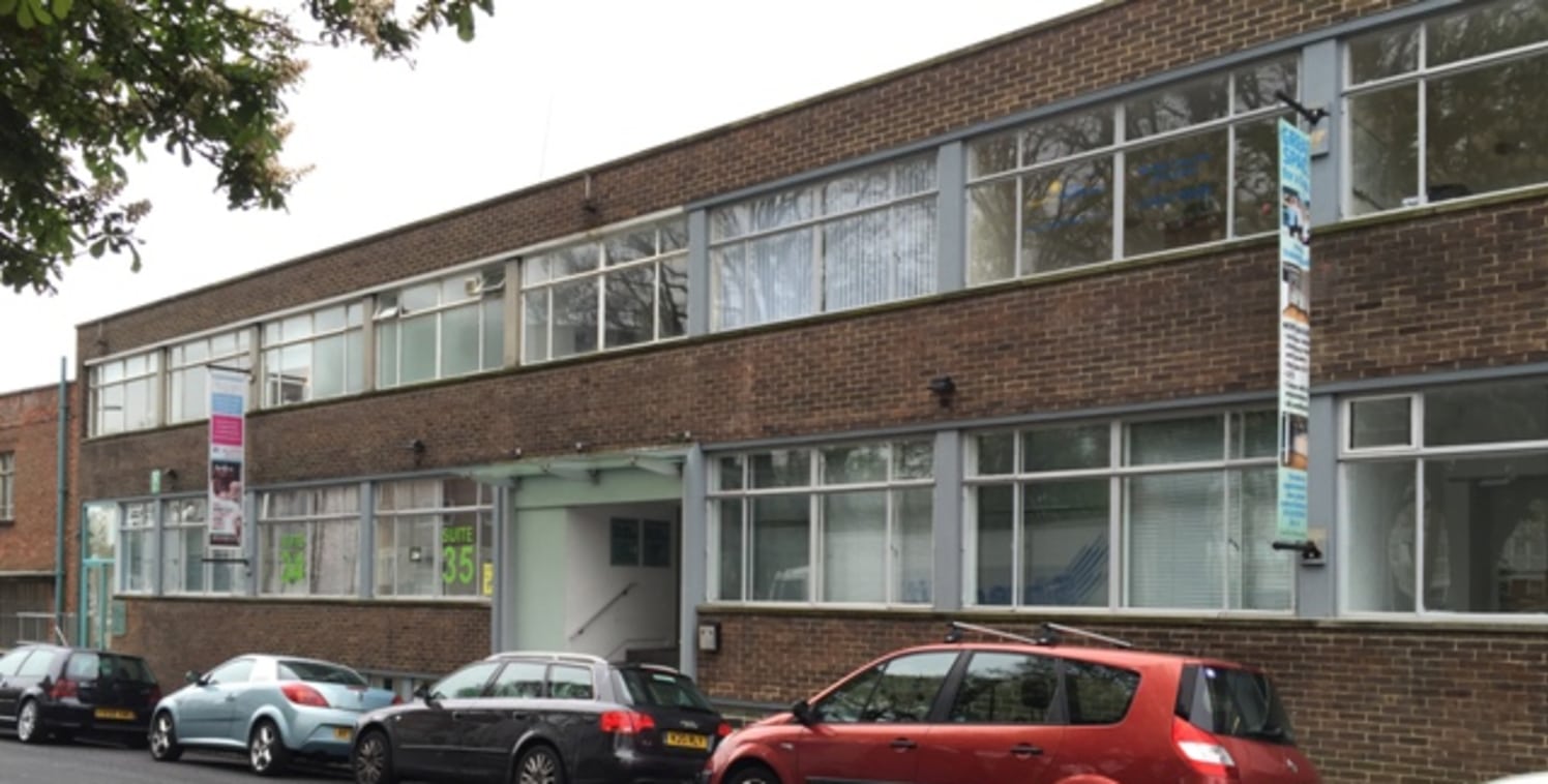 The Old Print Works was once the home of Beckett Newspapers and its massive printing presses. There are a number of stylish buildings that make up this complex between Commercial Road and Wharf Road. At present there are four suites available.