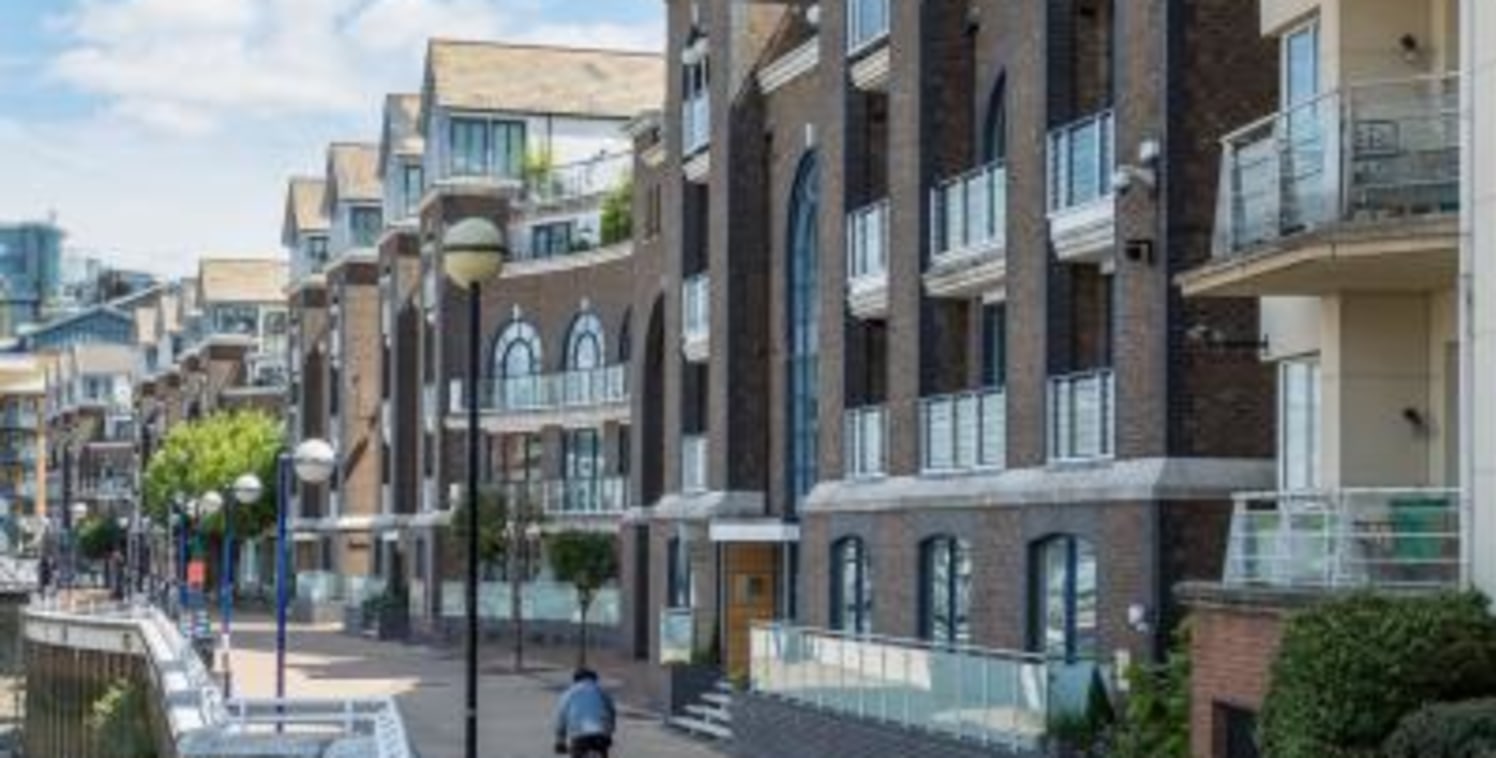 Situated in a superb waterside location on the River Thames at Battersea, this well established development has been designed to provide up to date facilities in a most pleasant environment. Plantation Wharf is located on the south bank of the River...