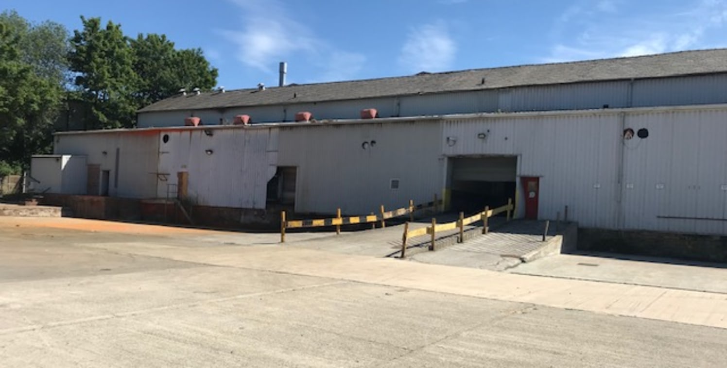 The property comprises of a substantial industrial complex, currently used for manufacturing and with a series of buildings varying in construction type.

The predominant construction type is steel portal frame, with a mixture of asbestos cement, sla...