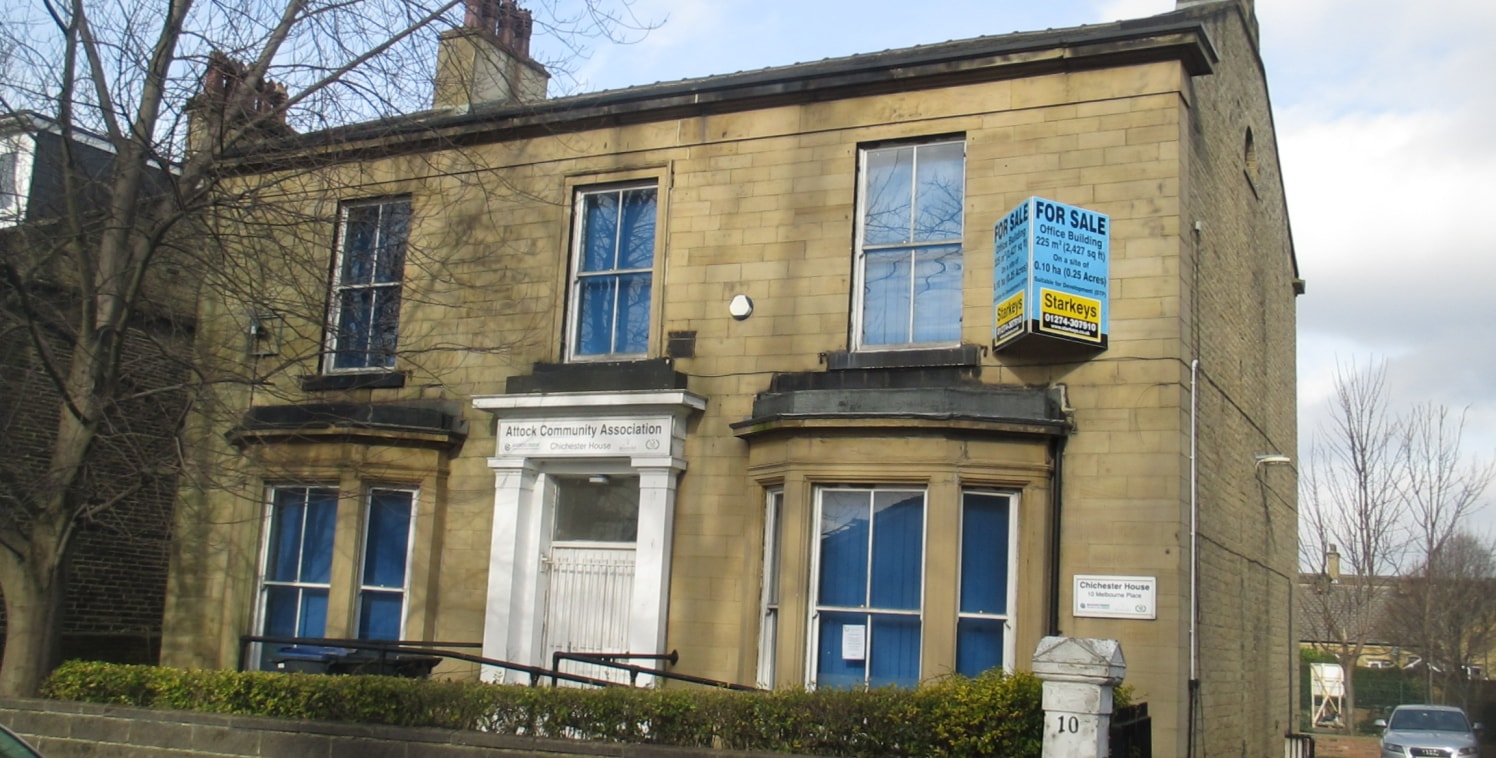 Substantial detached office building with frontages to Melbourne Place and Sawrey Place, situated approximately half a mile from Bradford city centre. The premises benefit from gas central heating....