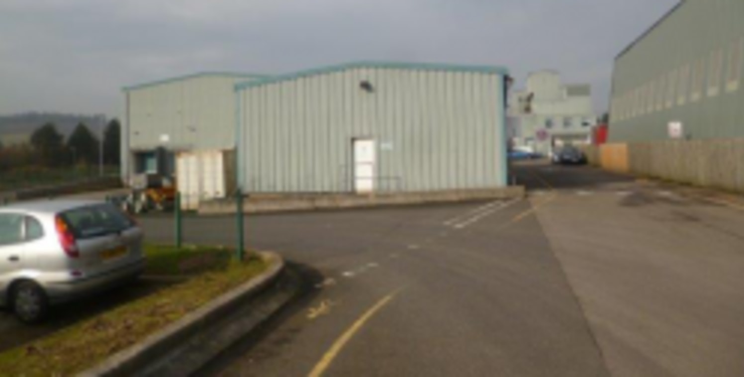 UNIT 8 AVANA BUSINESS PARK, WERN TRADING ESTATE, ROGERSTONE, NEWPORT, NP10 9FQ\n\nTO LET\n2,917 Sq.Ft.\n\nDetached workshop of 2,917 sq.ft. situated within secure estate in popular location. Rent from &pound;14,400 pa....