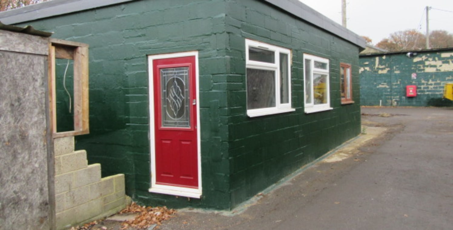 Storage Unit / Workshop Premises to Let. The subject unit forms part of a courtyard complex comprising offices, workshops and storage units. Externally, there is a shared forecourt area providing for loading and unloading. The loading door opening me...