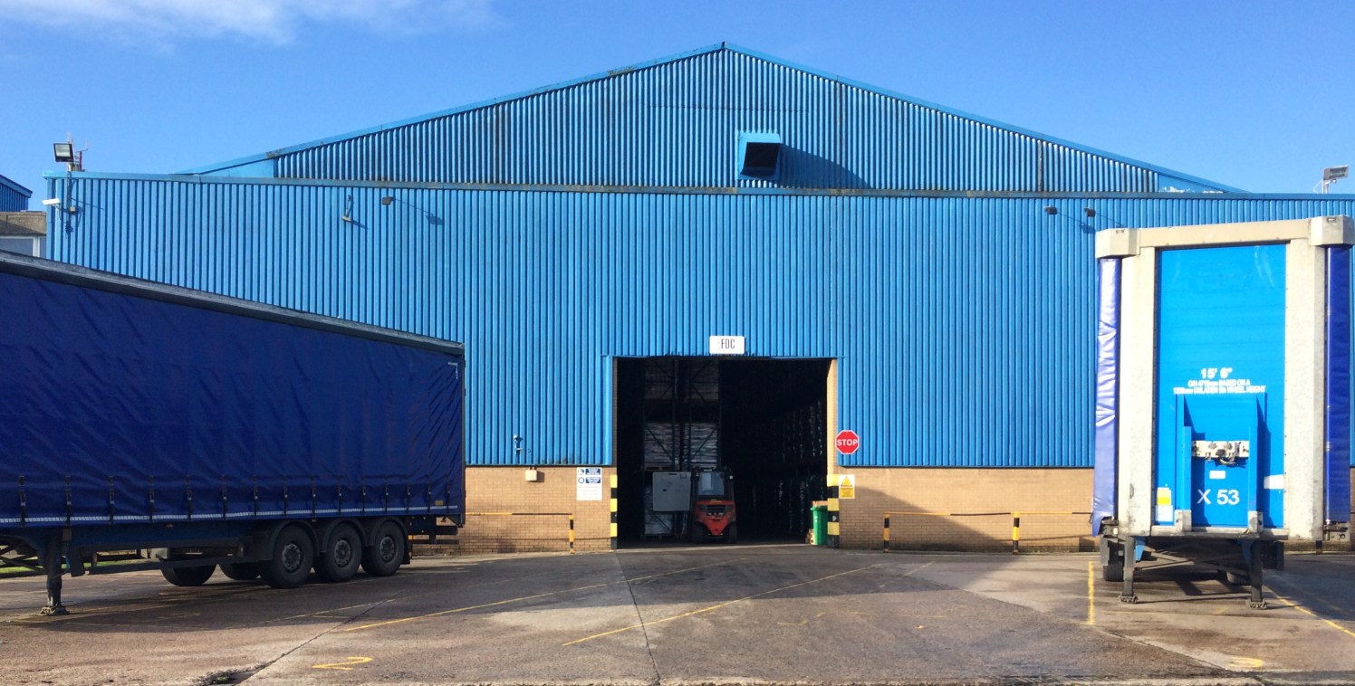 **UNDER OFFER**

The property comprises a steel frame end terrace high bay industrial warehouse benefitting from the following specification:

*Eaves height of 8.8m and clear working height of 7.8m

*Mixture of fluorescent strip and sodium lighting...