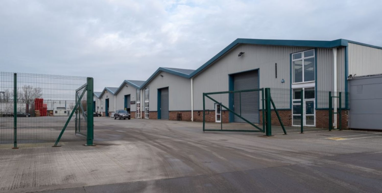 Description\n\nLocation\nThe units are situated on Potter Place which is located on the well established Pimbo Industrial Estate, Potter Place is accessed directly off Pimbo Road (A577) which provides direct access to J5 of the M58 (0.25 miles), whic...