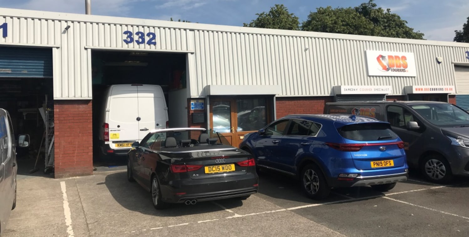 **UNDER OFFER** The unit comprises a prominently located, mid-terrace, single-storey warehouse/industrial unit of steel mono-pitch construction and benefits from the following features: 

* Warehouse/workshop space plus integral offices to the 

 fro...