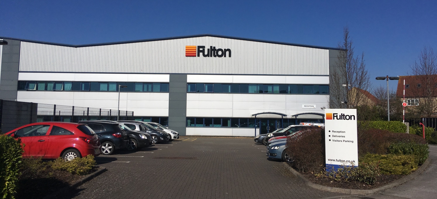 A split of a building constructed approximately 12 years ago, this modern, high bay, built warehouse benefits from 7m (29 ft 6) eaves height and a share of a secured yard with two level access rear loading doors. 

The ancillary offices are well pres...