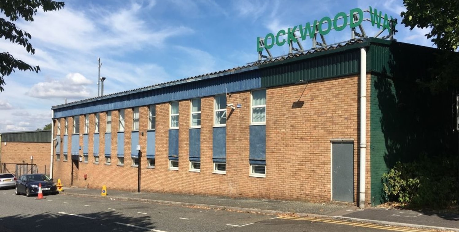 Unit 10 is a single storey industrial/warehouse unit with first floor offices located on the Lockwood Way Industrial Estate.

This estate is approximately 1.5 miles south of the Billet roundabout granting access to the A406 which in turn grants acces...