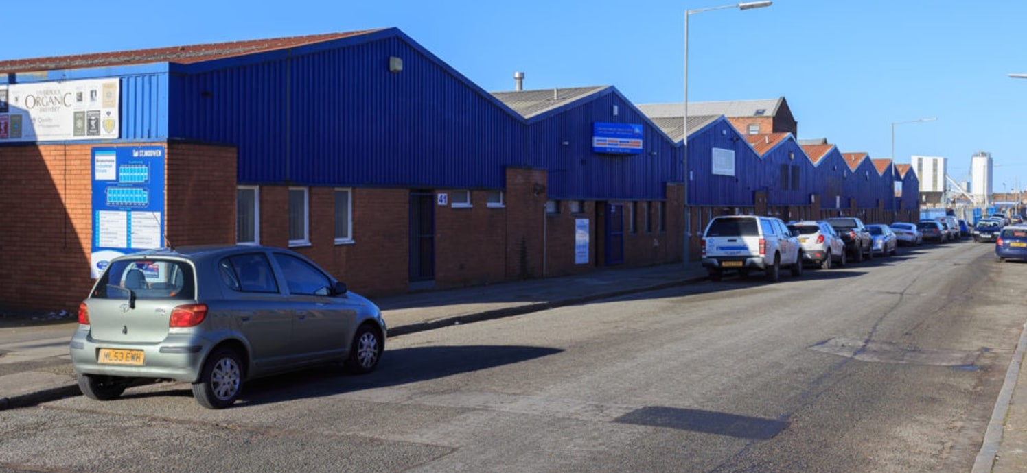 Industrial / workshop units available for immediate occupation. Level access loading. Warehouse lighting. Close proximity to Liverpool City Centre.