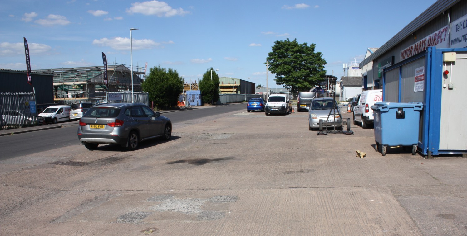 Mid terrace industrial unit available to rent with easy access to the A38 and M5 motorway. Warehousing currently under refurbishment. The unit provides kitchen and WC facilities along with a concrete yard to front with parking for 10/12 vehicles.