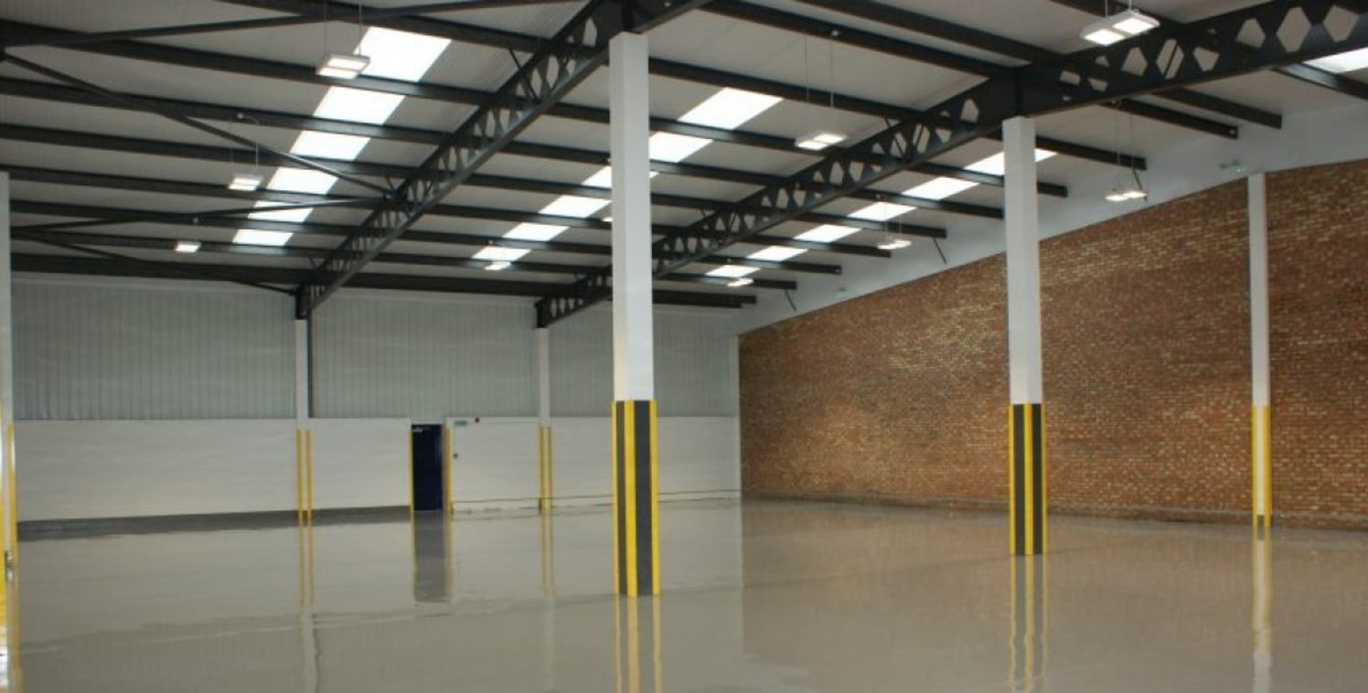 <p class="p1">A popular industrial estate on the western edge of Watlington town centre approximately 2 miles from junction 6 of the M40, providing quick and easy access to Birmingham and London.</p><ul>

<li>Newly refurbished</li>

<li>5 allocated p...