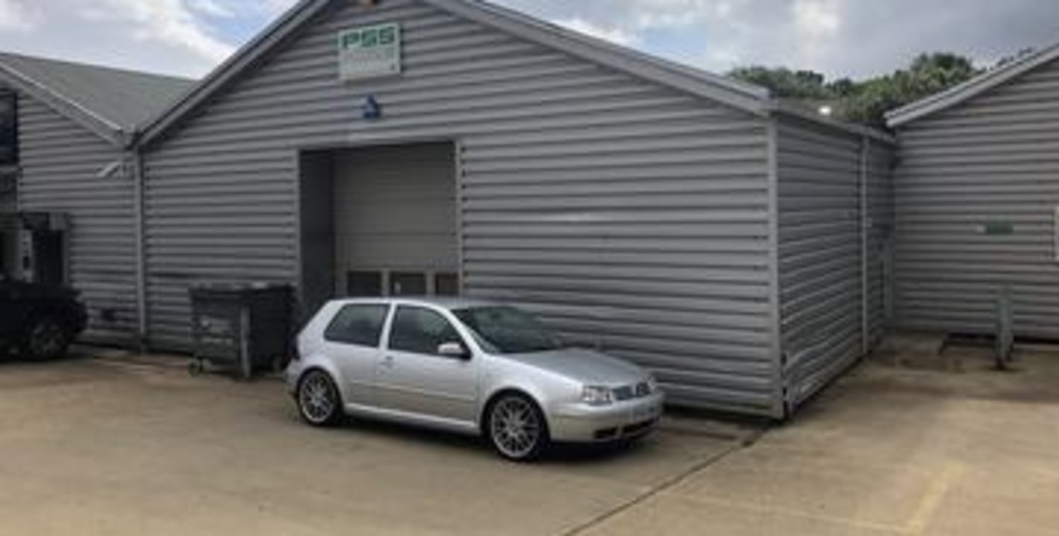 *UNDER OFFER* Unit 2 Beech Industrial Estate, Porters Wood, St Albans AL3 6PQ