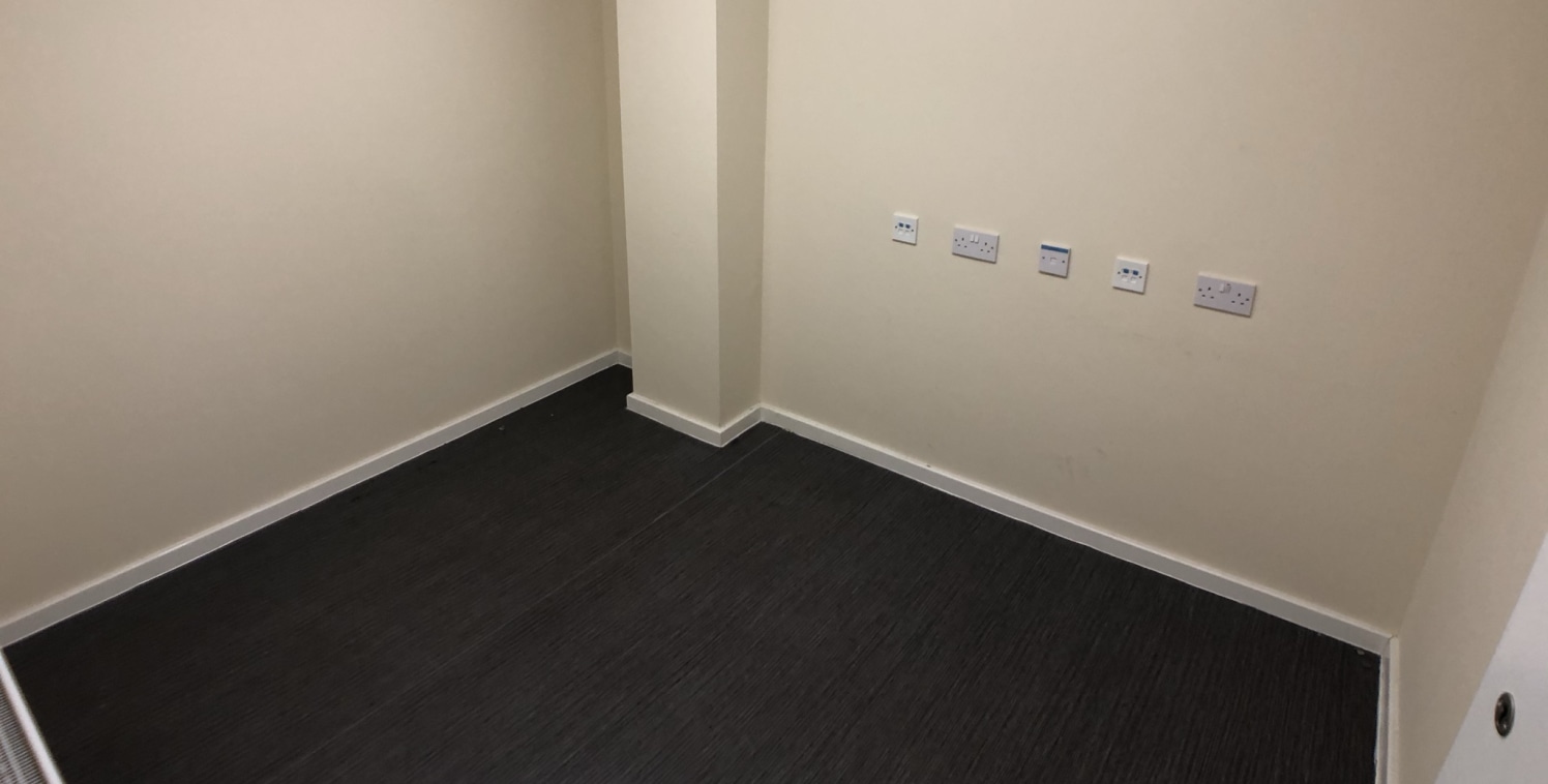 The property comprises the ground floor sales accommodation and basement stores of a 3 storey premises situated in the heart of the Town Centre of Huddersfield within close proximity to the Bus and Train Stations.

The ground floor sales area benefit...