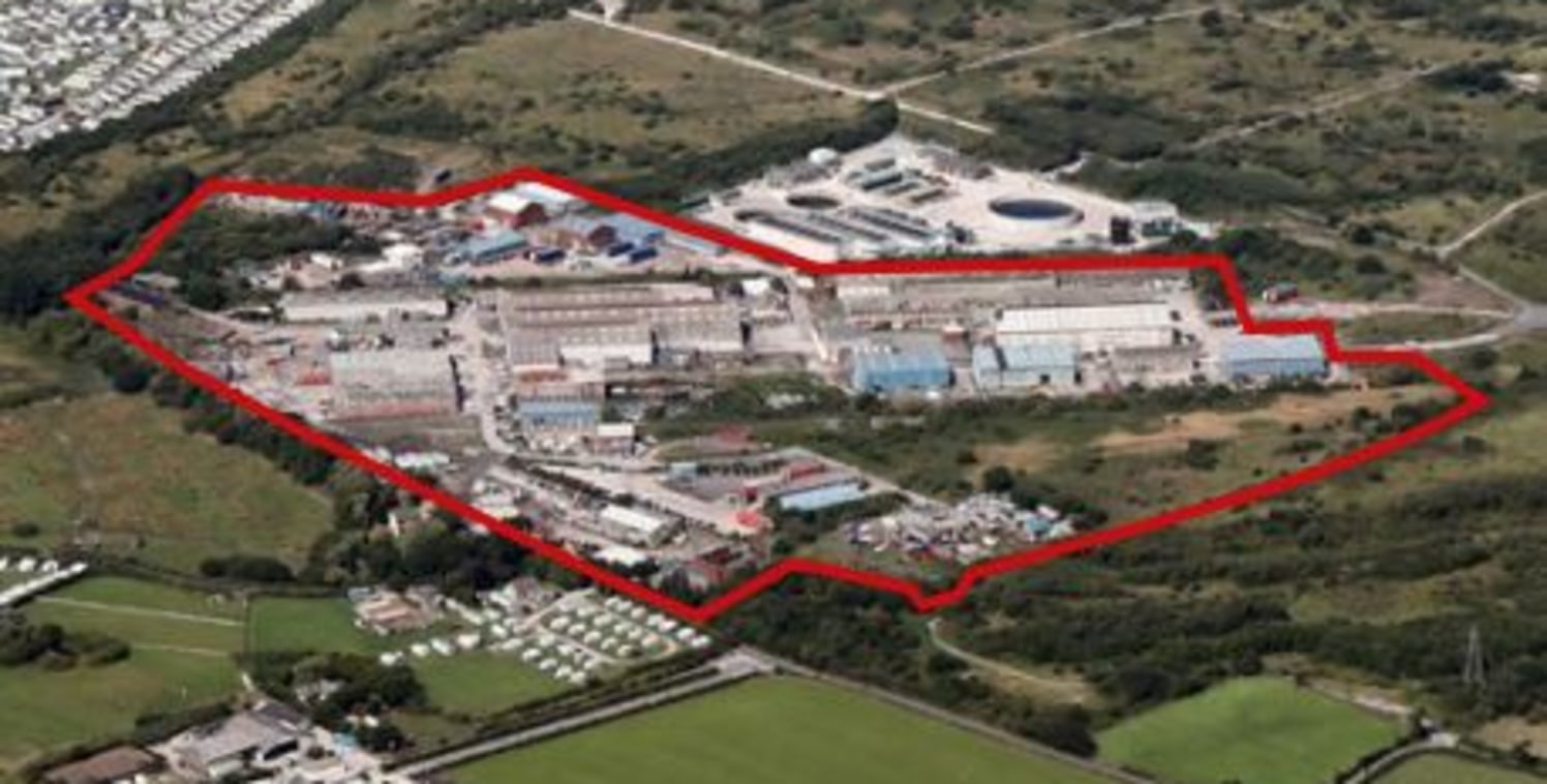 Heysham Business Park comprises a range of 

industrial/warehouse units, storage yards and 

offices located within a fully secure environment 

with access through a manned security gate.

Typically the warehouse/industrial units 

benefit from:

 -...