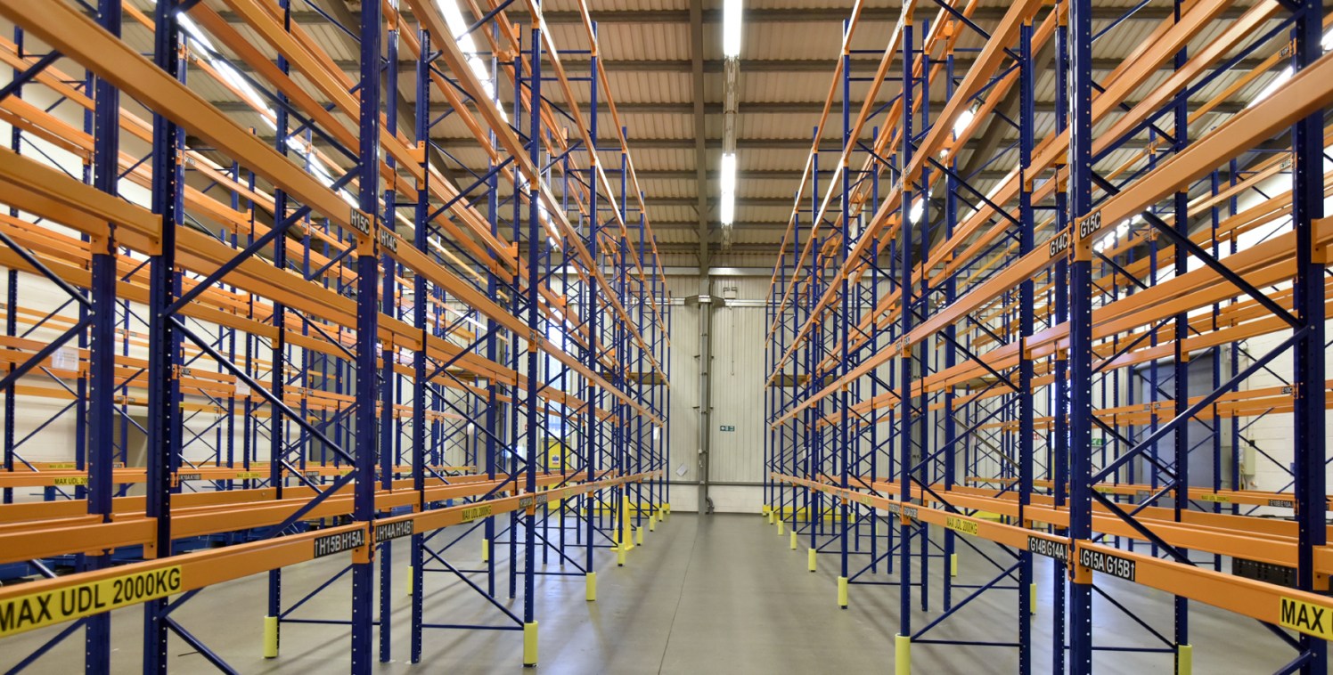 A production / warehouse unit on a site of 3.08 Acres situated within Deeside Enterprise Zone. 

For Sale (May Let)

47,500 - 57,333 sq ft

Freehold - £2,750,000

Leasehold - On Application