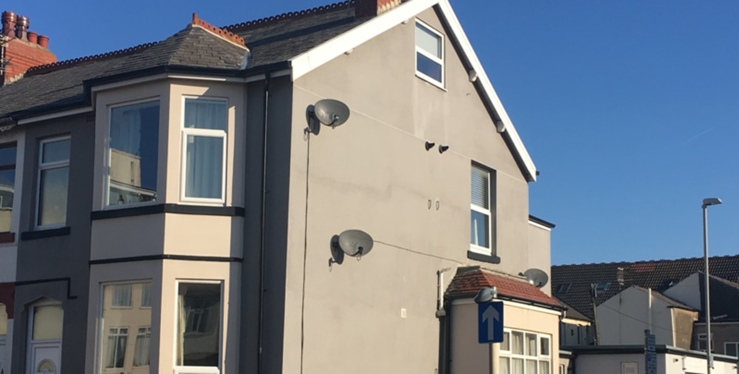 A substantial corner property located in an excellent location adjacent to Cleveleys Town Centre and Promenade. The property has been fully refurbished and modernised and provides 4 quality self contained one bed apartments all with modern fitted kit...