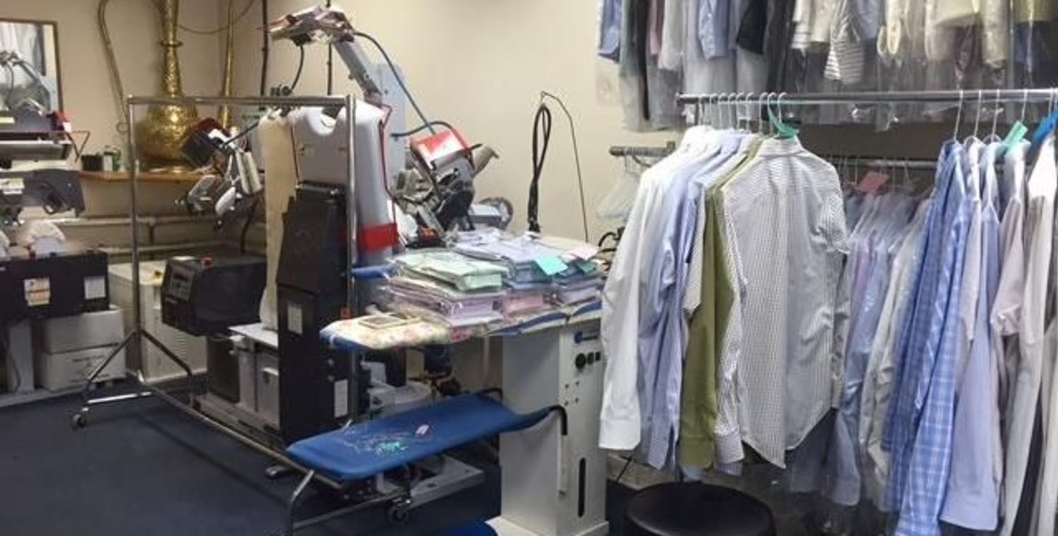Available immediately<br><br>The premises are prominently located on popular Finchley Road on a parade & located close to the 02 Centre, local shops and high street retailers, and Habitat. The local stations are Finchley Road & Frognal & Finchley Roa...