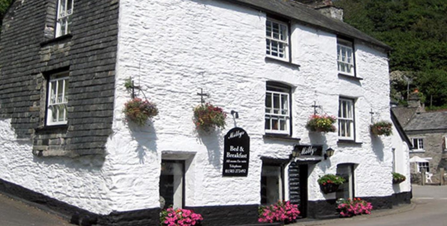 Freehold Bed & Breakfast/Cafe & Tea Rooms Located In Polperro\n3 Guest Bedrooms & Owners 1 Bedroom Accommodation\nTripAdvisor 5* Rated (Certificate of Excellence 2014, 2015, 2016, 2017 & 2018)\nRef 2348\n\nLocation\nThis delightful Bed & Breakfast st...