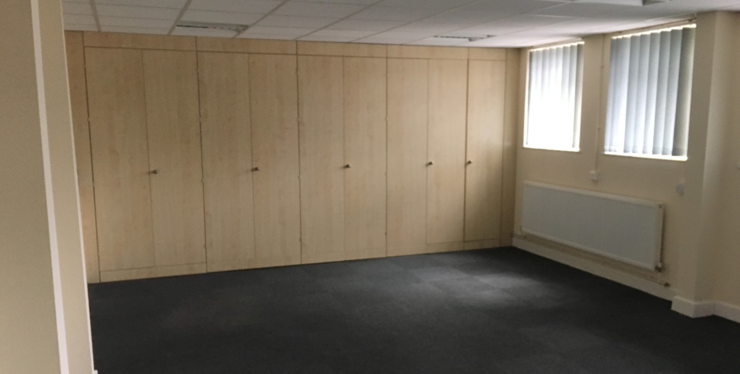 The property comprises a single storey office premises of brick construction beneath a flat roof. 

Internally, the accommodation is largely open plan in layout but also has several separate meeting rooms and kitchen/WC facility. The offices benefit...